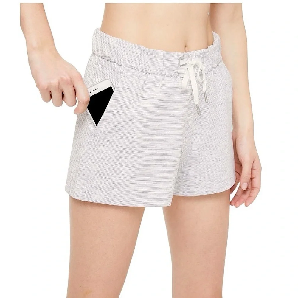 EUC Lululemon On The Fly Short *2.5